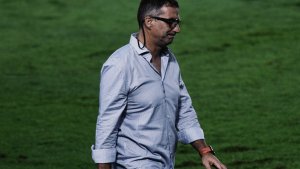 Racing perdió en Santiago y River quedó bien parado