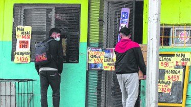 Postres por las nubes. Las frutas aumentaron un 12,21%. Las bebidas e infusiones subieron el mes pasado el 5,46%. (FOTO: Oscar Livera)