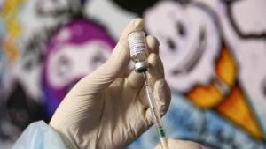 Es paciente de riesgo y no puede anotarse para vacunarse contra el coronavirus: la dan por muerta