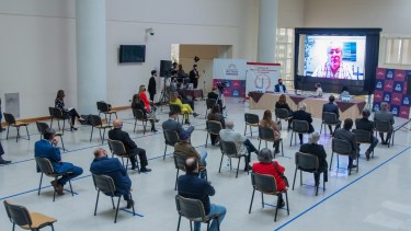 El debate se dio durante la presentación de un libro en la Legislatura de Neuquén. (Gentileza)