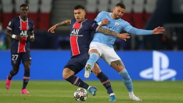 PSG está obligado a meter dos goles para seguir con chances.