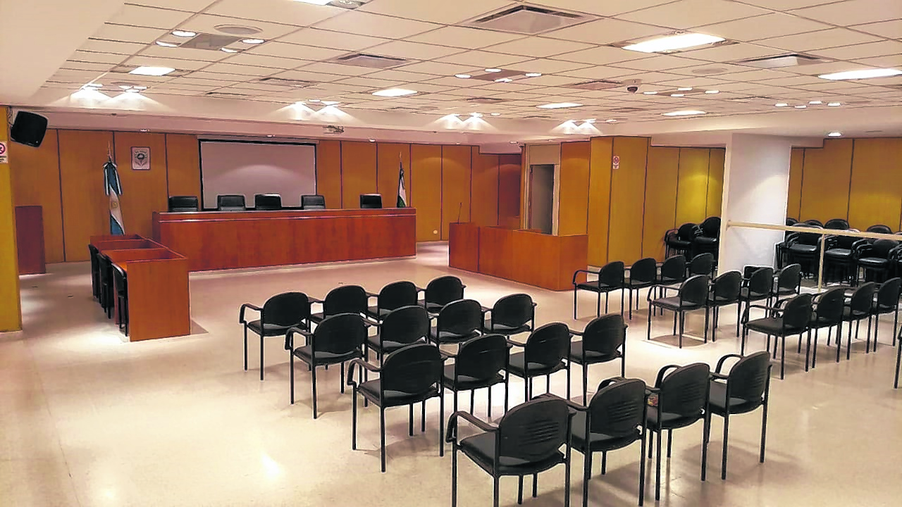La sala principal de los tribunales de Roca espera el primer juicio con jurado popular. Foto: gentileza.