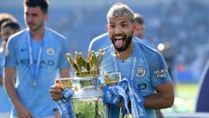 El Manchester City homenajeó al Kun Agüero con la inauguración de una estatua