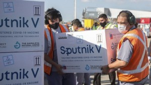 Rusia aprobó la Sputnik VIDA y la semana próxima comienza la fabricación en Argentina