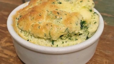 Souffle de espinaca y queso súper esponjoso