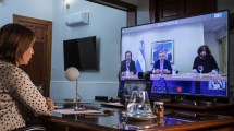 Imagen de Río Negro espera y Carreras participa hoy de videoconferencia con Fernández