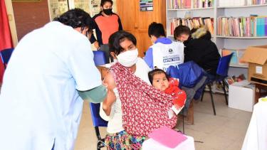 casi el 30 por ciento de la población de todo el país ya recibió la primera dosis.