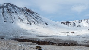 Volcanes, cóndores, arroyos: vení a ver estas maravillas del norte neuquino
