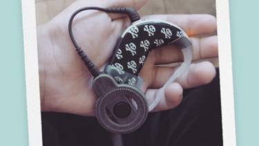 Said perdió parte del implante coquear y hoy no puede escuchar. Su mamá ofrece recompensa. Foto gentileza