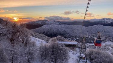 La postal blanca que hoy luce el cerro Catedral entusiasma de cara a la temporada de esquí.