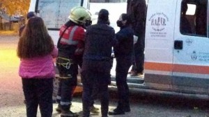 Rescataron a un hombre que subió a una torre del ferrocarril en Regina