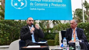 Guzmán puso en claro su plan frente a los empresarios