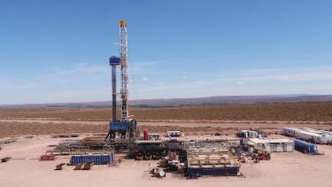 La mayor producción de la formación no convencional  impulsó la generación total del país.