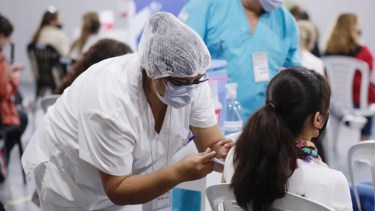 Más de 5.000 personas no presentaron certificado médico ni firmaron la declaración jurada. (Foto: Télam)