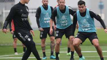 Marcos Acuña en el entrenamiento de la selección tras el empate con Chile. 