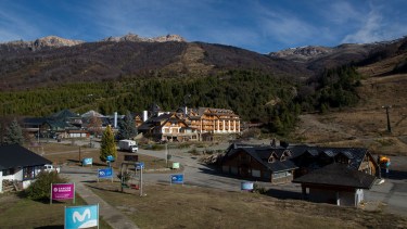 La base del cerro suele prepararse en esta época del año para la temporada alta (Foto: Marcelo Martínez)