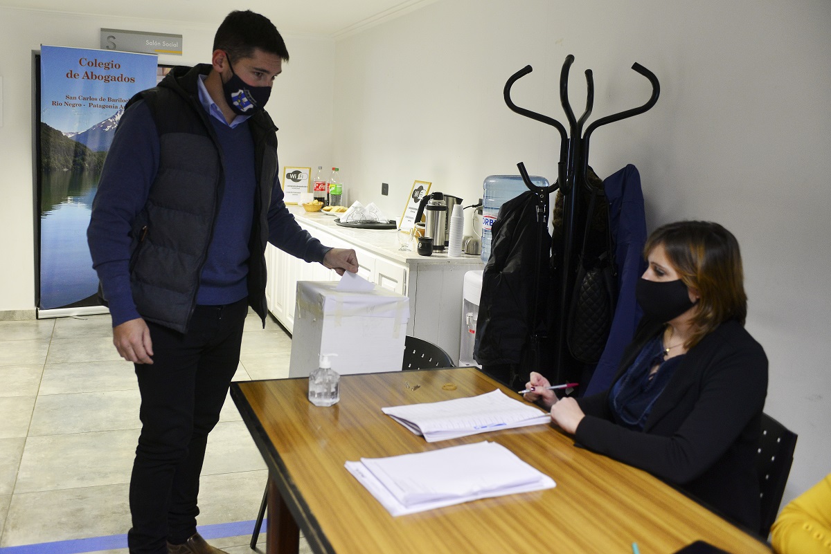 Los abogados de Bariloche volvieron a votar, esta vez para elegir representantes en la Magistratura nacional. Archivo