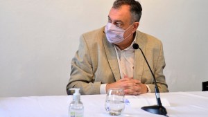 Denuncian que los funcionarios de Gennuso cobran «sobresueldos»