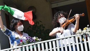 En Italia quieren que "Bella ciao" sea obligatoria. 