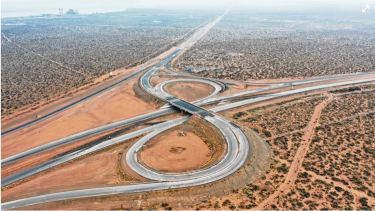 En Arroyito se habilitaron carriles provisorios para alivianar el tránsito. (Archivo).-
