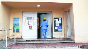 Llegó la calefacción a la capilla del hospital de Roca tras varios reclamos