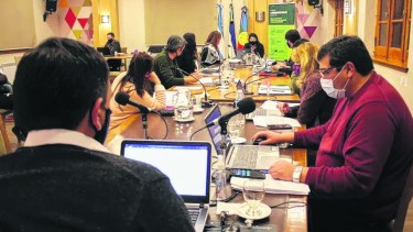 El Defensor del Pueblo en Bariloche y el sistema solar