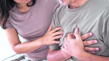 Es importante estar atentos ante los primeros síntomas y no dejar pasar tiempo, asistiendo a la guardia de inmediato.