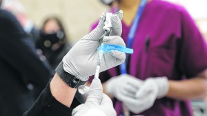 Ya son más de 8.100 los jóvenes de 18 a 29 años anotados para recibir la vacuna en Roca