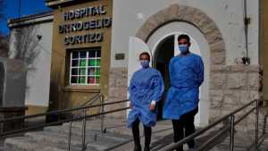 Salvaron a un paciente con covid-19 tras suministrarle oxígeno de manera manual durante cinco horas