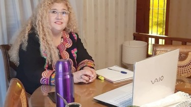 La legisladora Silvia Morales propuso establecer la jura de lealtad a la constitución. (Foto Néstor Salas)