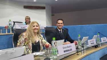 Morales propuso que se enseñe en las escuelas la lengua de señas. (Foto Néstor Salas)