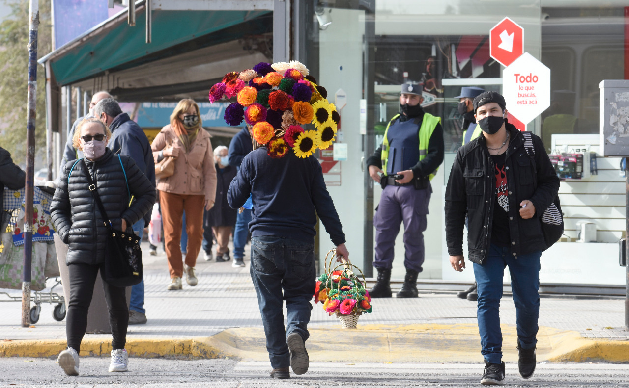 La actividad en el centro de Neuquén capital. Foto: archivo Florencia Salto