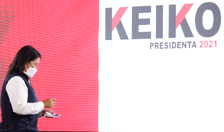 Keiko Fujimori denunció "irregularidades" en conferencia de prensa. Foto: AP
