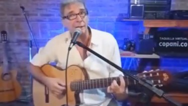 El tema musical de Copani causó risas e indignación en redes. 