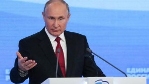 Putin reveló que se vacunó contra el coronavirus con la Sputnik V