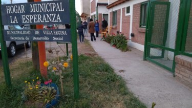 Dirigentes del Frente de Todos de Regina pidieron por el no cierre del Hogar La Esperanza para personas mayores. 