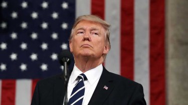 Trump habría propuesto poner en cuarentena a los enfermos en la base militar de Guantánamo. 