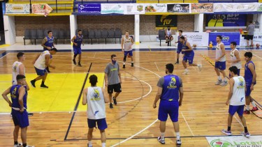 Una salida clave, en busca de ingresar en los playoffs, es la que tiene el plantel auriazul. Foto archivo