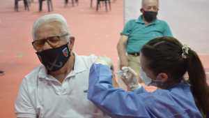 Comienzan a aplicar terceras dosis en Neuquén y continúa la vacunación