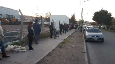 La actividad busca mejorar la accesibilidad a la vacunación para grupos de riesgo en Neuquén. Foto: Gentileza