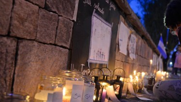 Padres hicieron vigilia por la presencialidad en las escuelas de Roca y el Alto Valle