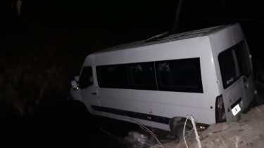 En el lugar intervino personal de la Policía Caminera de Roca. Foto gentileza