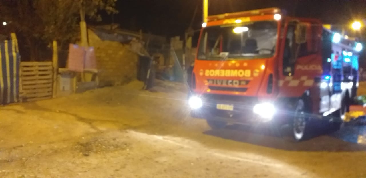 Un incendio afectó una vivienda en el oeste de Neuquén - Diario Río Negro
