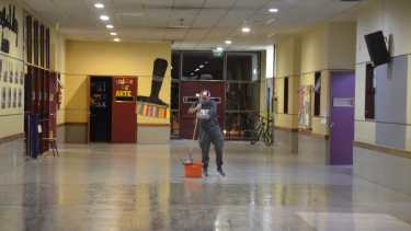 En las escuelas públicas el regreso a la presencialidad estará marcado por la adhesión a la medida de fuerza impulsada por ATEN, para mantener la vitualidad. (Yamil Regules)