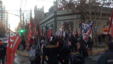 Con un acto frente a Casa de Gobierno culminó la protesta. Foto: Gentileza