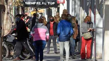 En Cipolletti destacaron un freno en la suba de casos y creen que con un horario reducido podrían mejorarse más los indicadores. Foto: Florencia Salto.