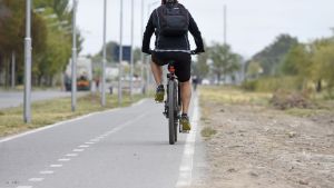 Ciclistas de Neuquén comienzan a ver cómo funciona el nuevo registro de bicicletas que busca evitar robos