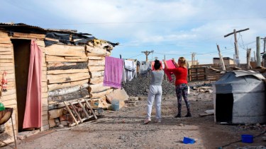 Piden agua potable para la toma de Casimiro Gómez en Neuquén