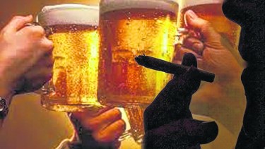 Con el cierre de bares y boliches y con la cancelación de los encuentros sociales adolescentes y jóvenes disminuyeron el uso de bebidas alcohólicas.