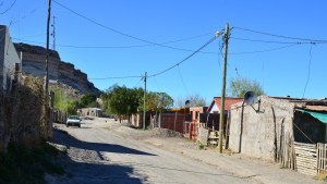 Fueron a reclamar el pago del alquiler y los atacaron a machetazos en Regina